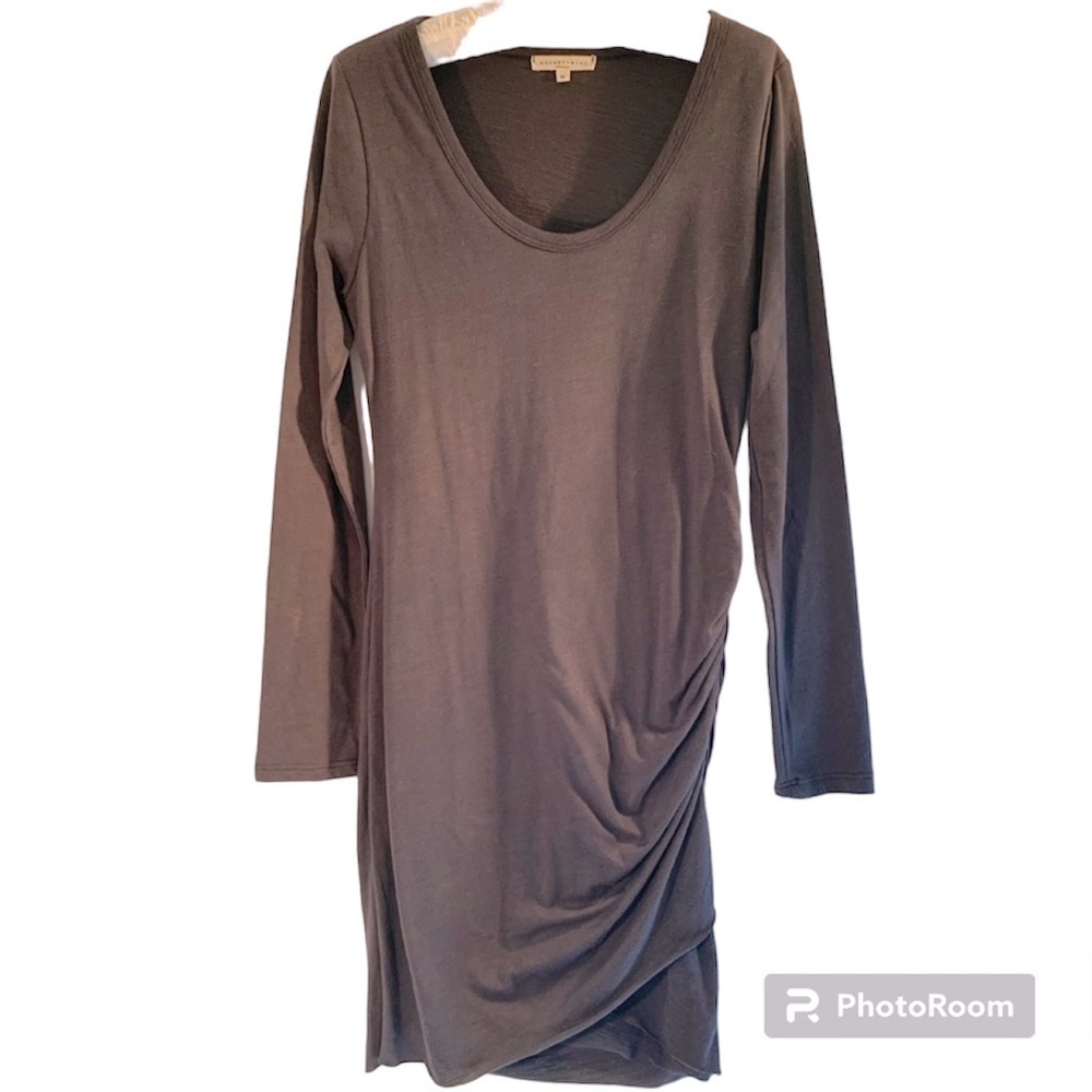 Wasabi+Mint long sleeve T-shirt dress size medium in a smoky gray/black